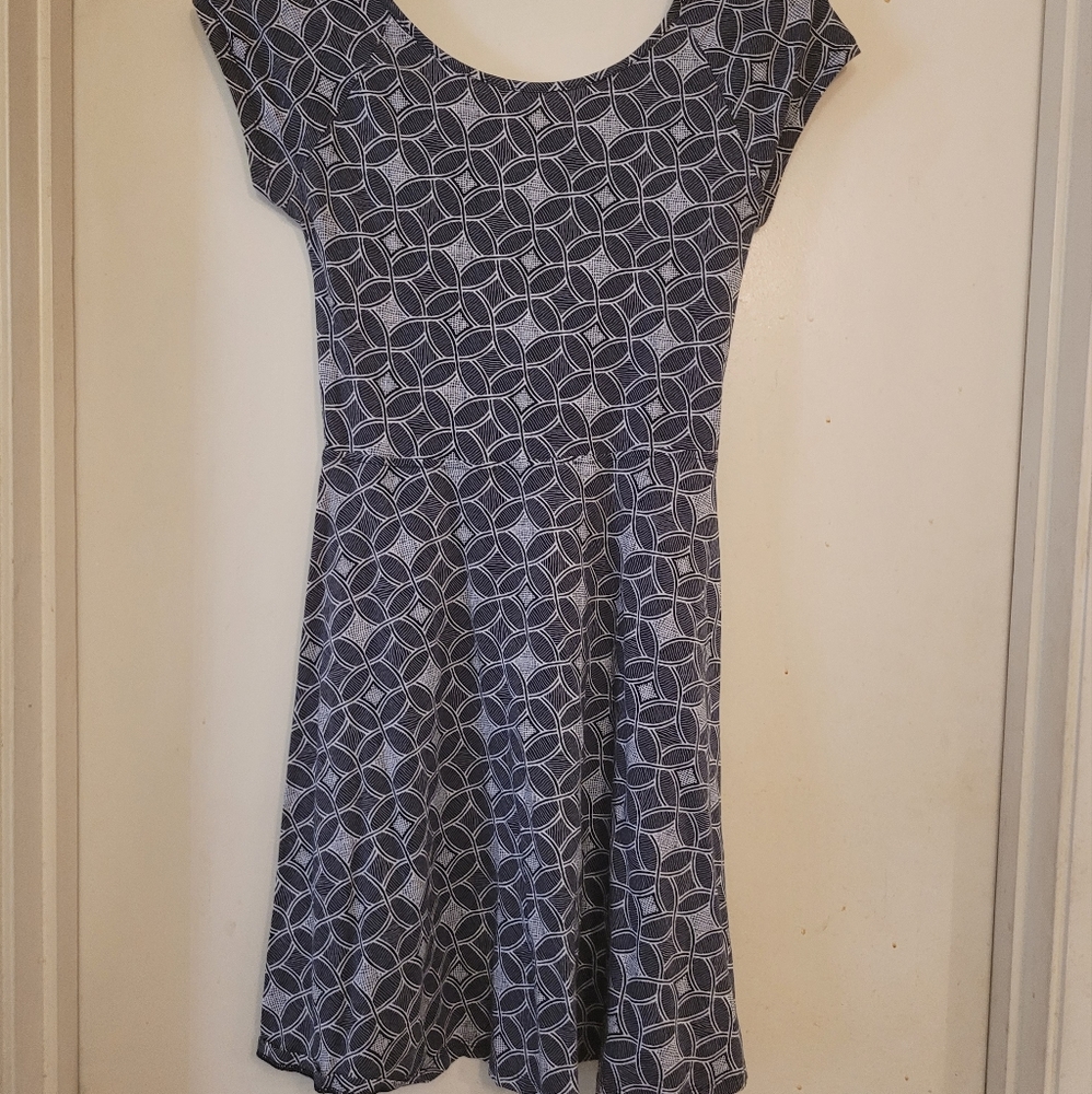 Black and white geometric fit and flare SO dress, size medium, keyhole back